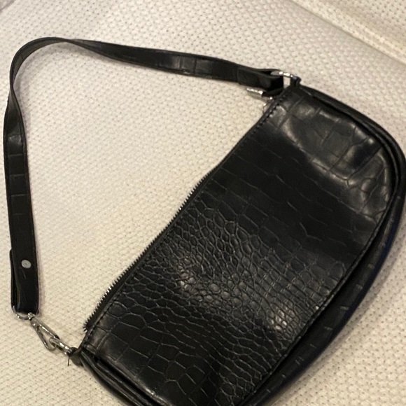 Handbags - Black Baguette Bag